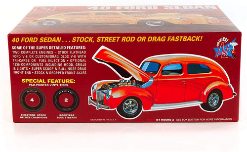AMT 1088 1940 Ford Sedan