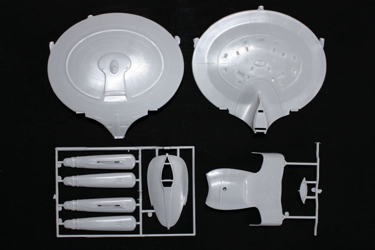 AMT 954 Star Trek U.S.S. Enterprise Box Set Snap