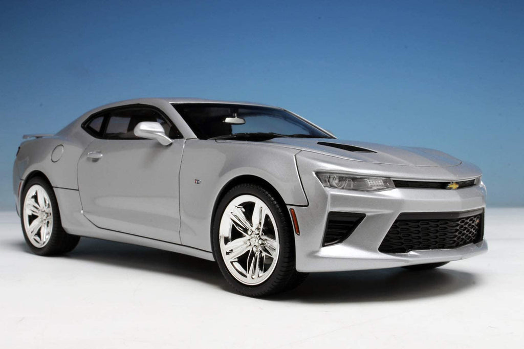 AMT 982 SNAP 2016 Chevy Camaro SS/Red