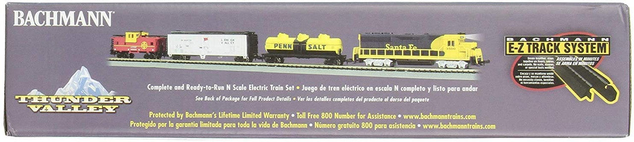 Bachmann 24013 N Scale Thunder Valley SF Freight Set/GP40 Diesel