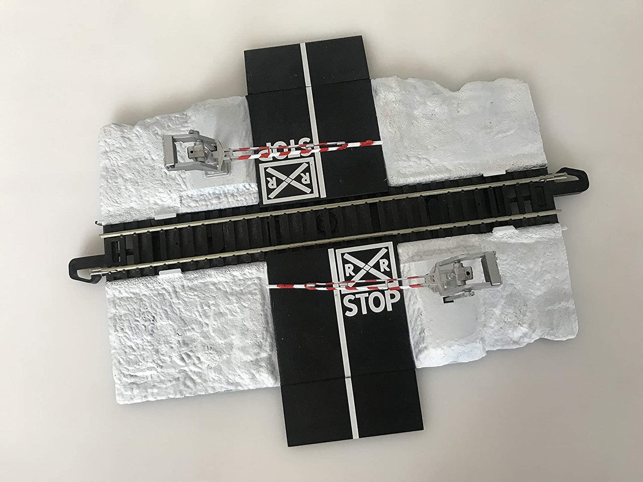 Bachmann 44579 HO EZ Track Crossing Gate