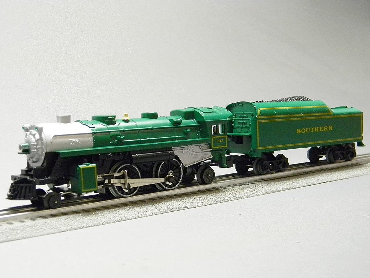 Lionel 1932150 O Gauge LionChief SOU  2-4-2 Steam Loco