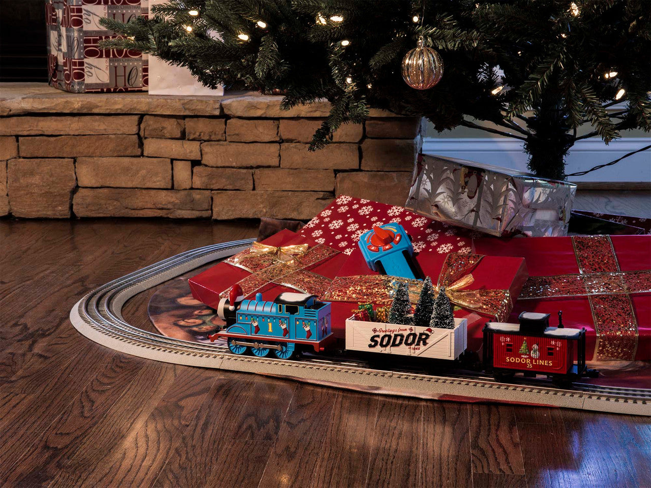 Lionel 6-85324 O Gauge LionChief TTT Thomas & Friends Christmas Freight Set