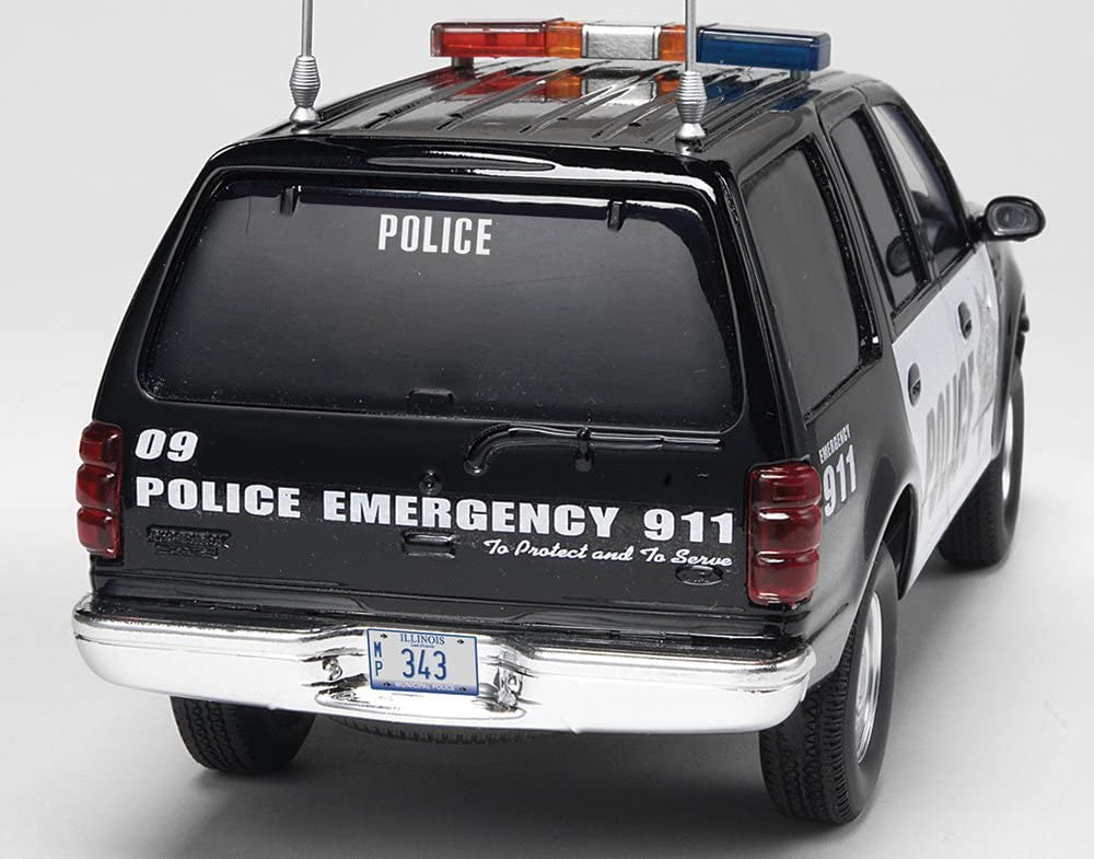 Revell 851972 Ford Police Expedition sk1