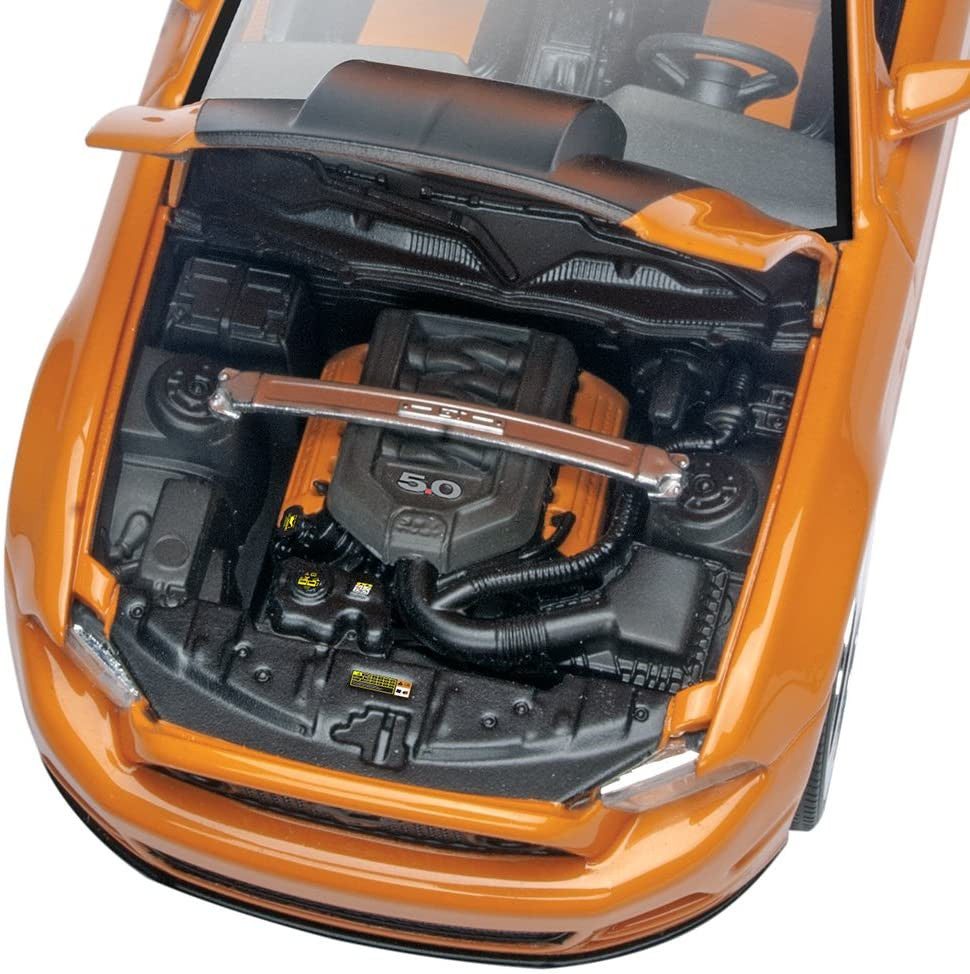 Revell 854379 2014 Ford Mustang GT Model Kit sk4