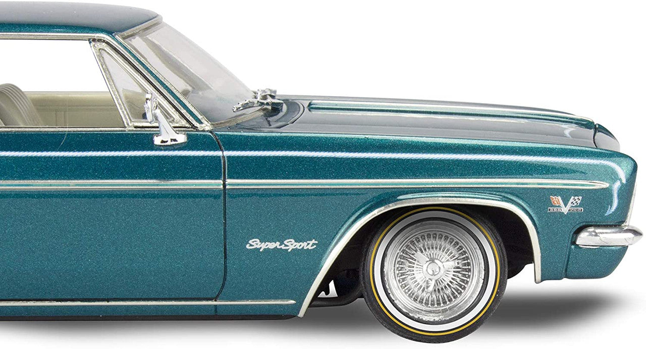 Revell 854497 66 Chevy Impala Ss 396 2n1 - Skill 4