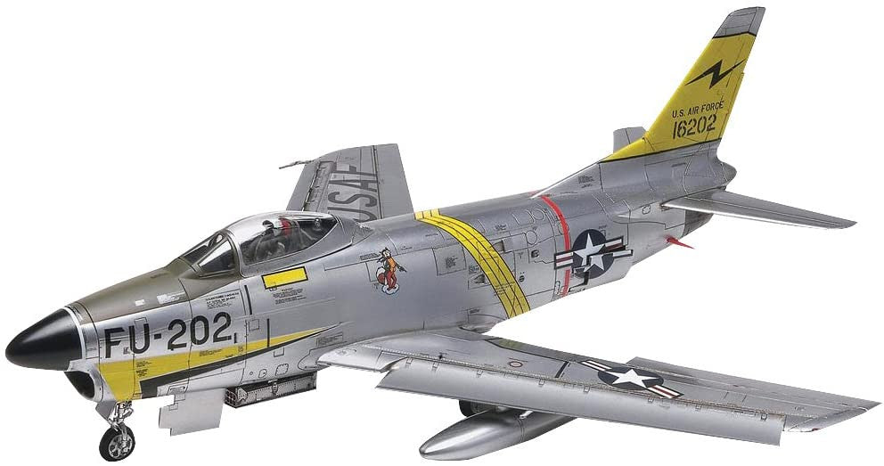 Revell 855868 F-86D Sabre Dog sk3